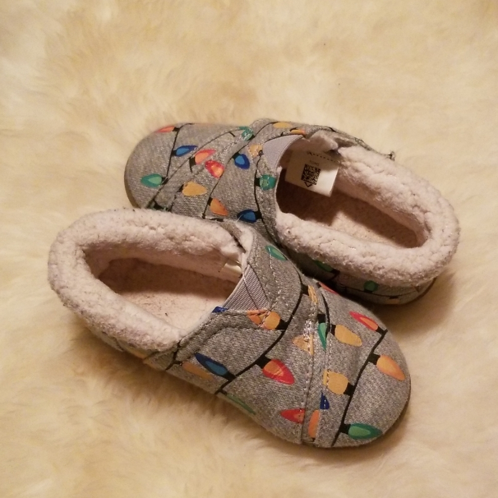 TOMS Tiny Slippers